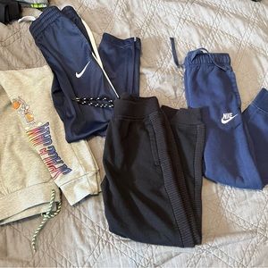 Nike lot of 4 sweatpants joggers size 7